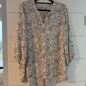 41 Hawthorn Monochrome Floral Blouse